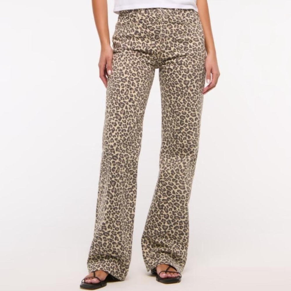 Abercrombie & Fitch The 90s Relaxed High Rise Jeans : 26/2R